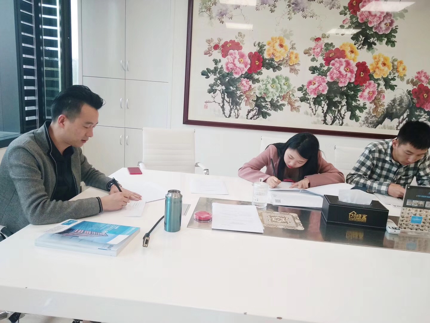 熱烈祝賀錢總簽約創(chuàng)綠家浙江省縣級市代理！