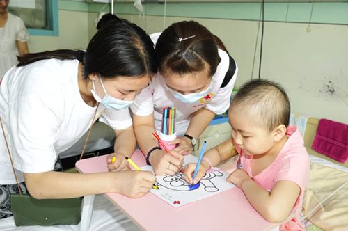 室內(nèi)甲醛超標(biāo)怎么辦？為了快樂(lè)暑假，父母必須這么做！