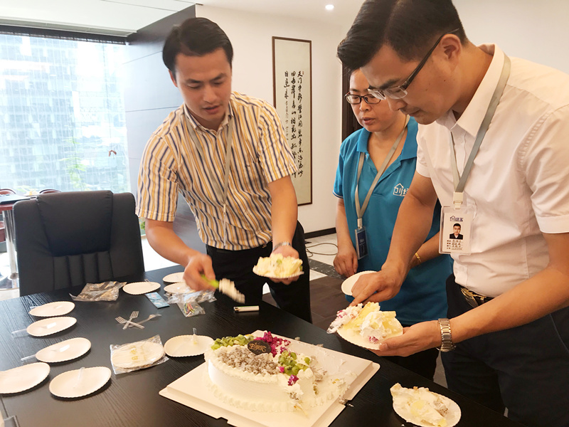 【7月生日會】喂——請問你是在網紅公司上班嗎？